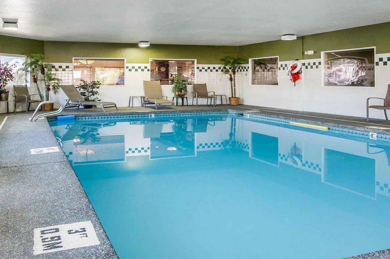 Comfort Inn & Suites-Portland Airport エクステリア 写真