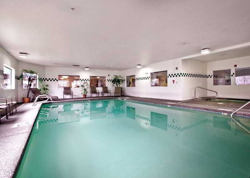 Comfort Inn & Suites-Portland Airport エクステリア 写真
