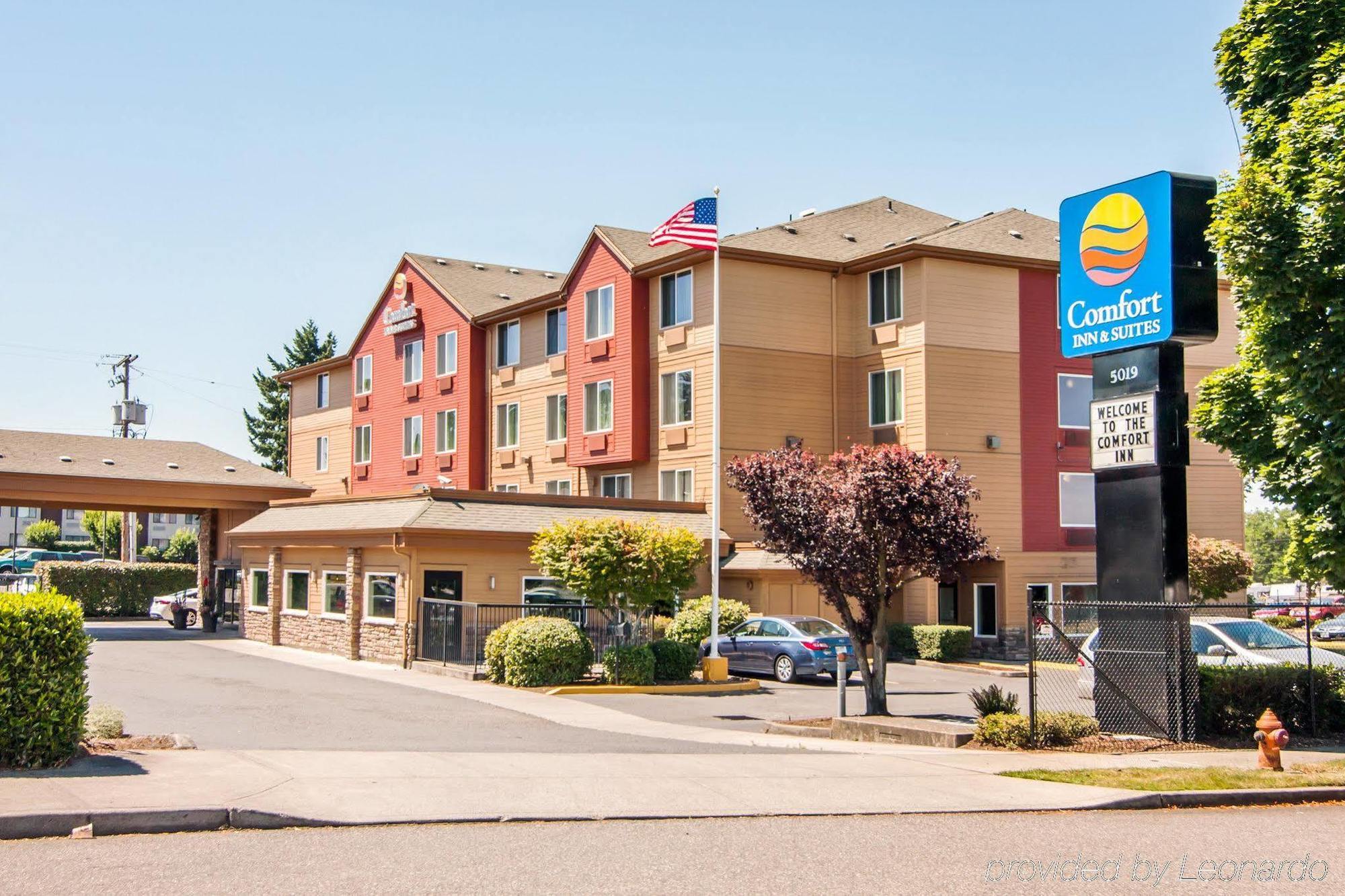 Comfort Inn & Suites-Portland Airport エクステリア 写真