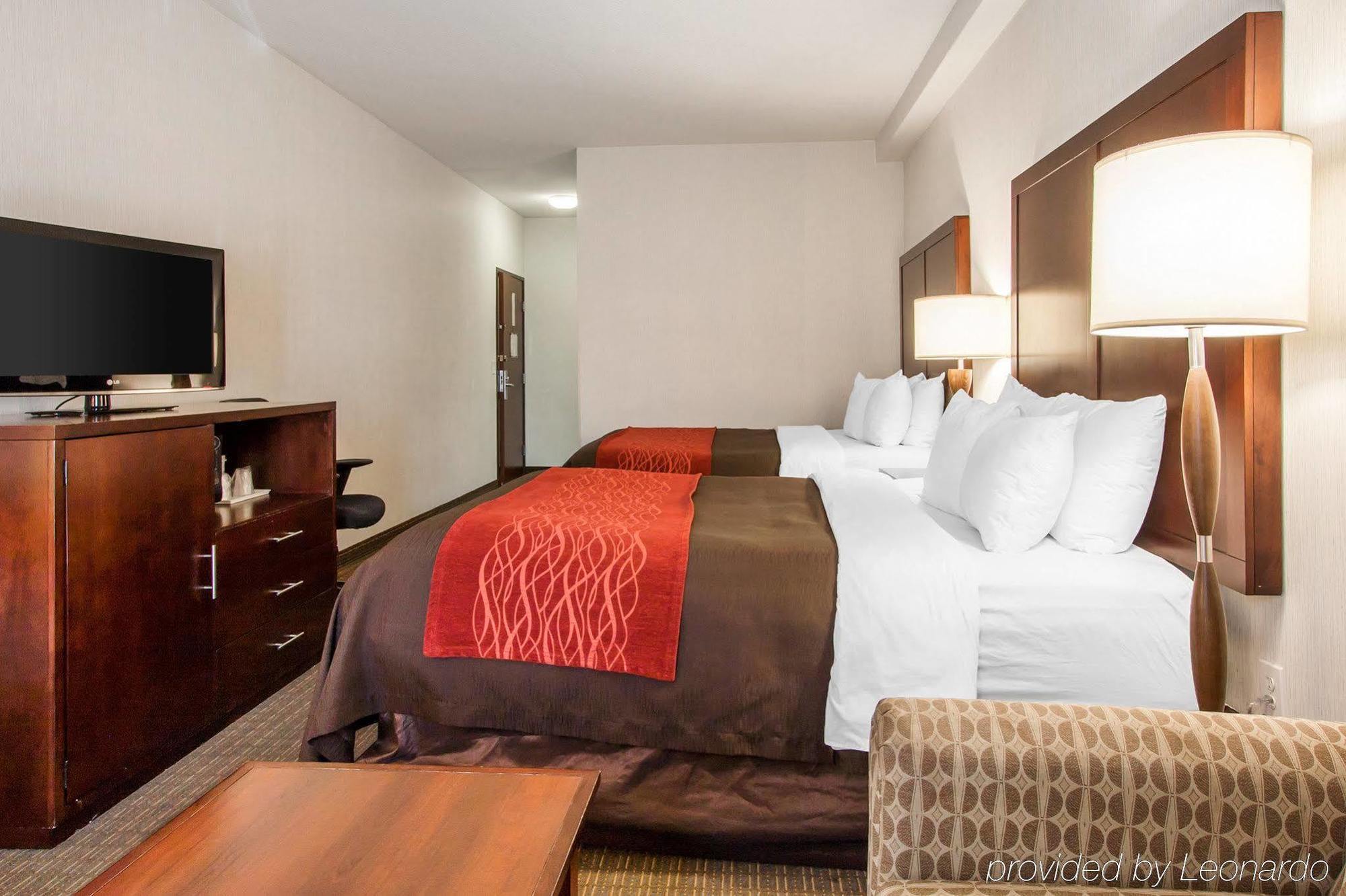 Comfort Inn & Suites-Portland Airport エクステリア 写真