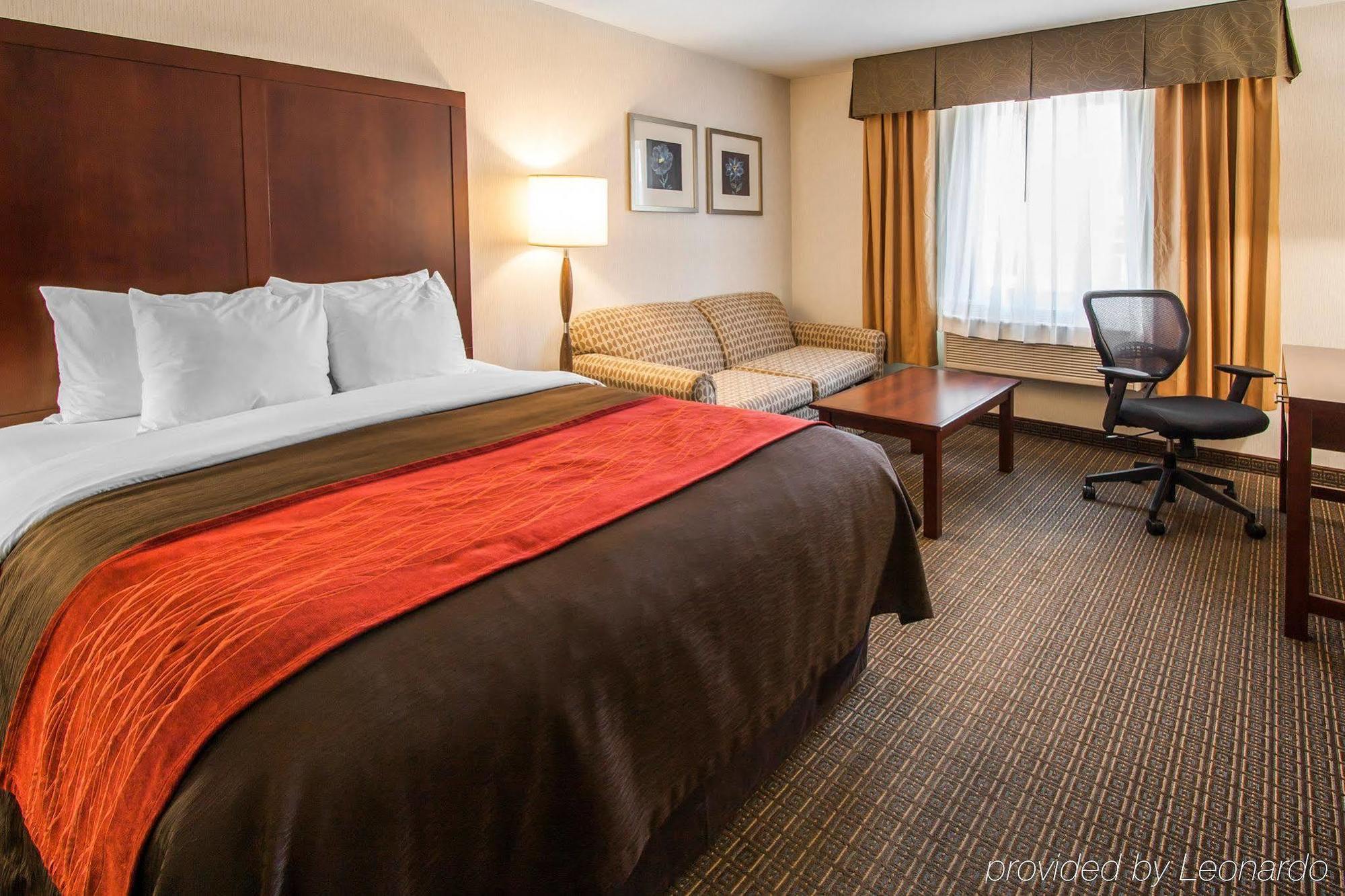 Comfort Inn & Suites-Portland Airport エクステリア 写真