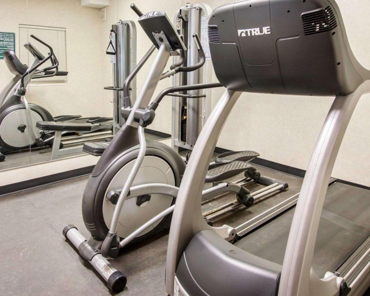 Comfort Inn & Suites-Portland Airport エクステリア 写真