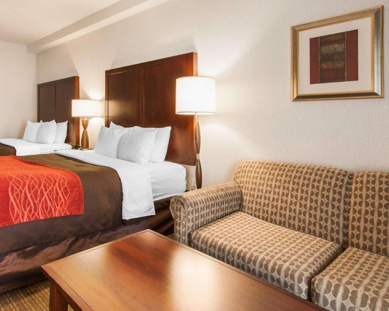 Comfort Inn & Suites-Portland Airport エクステリア 写真