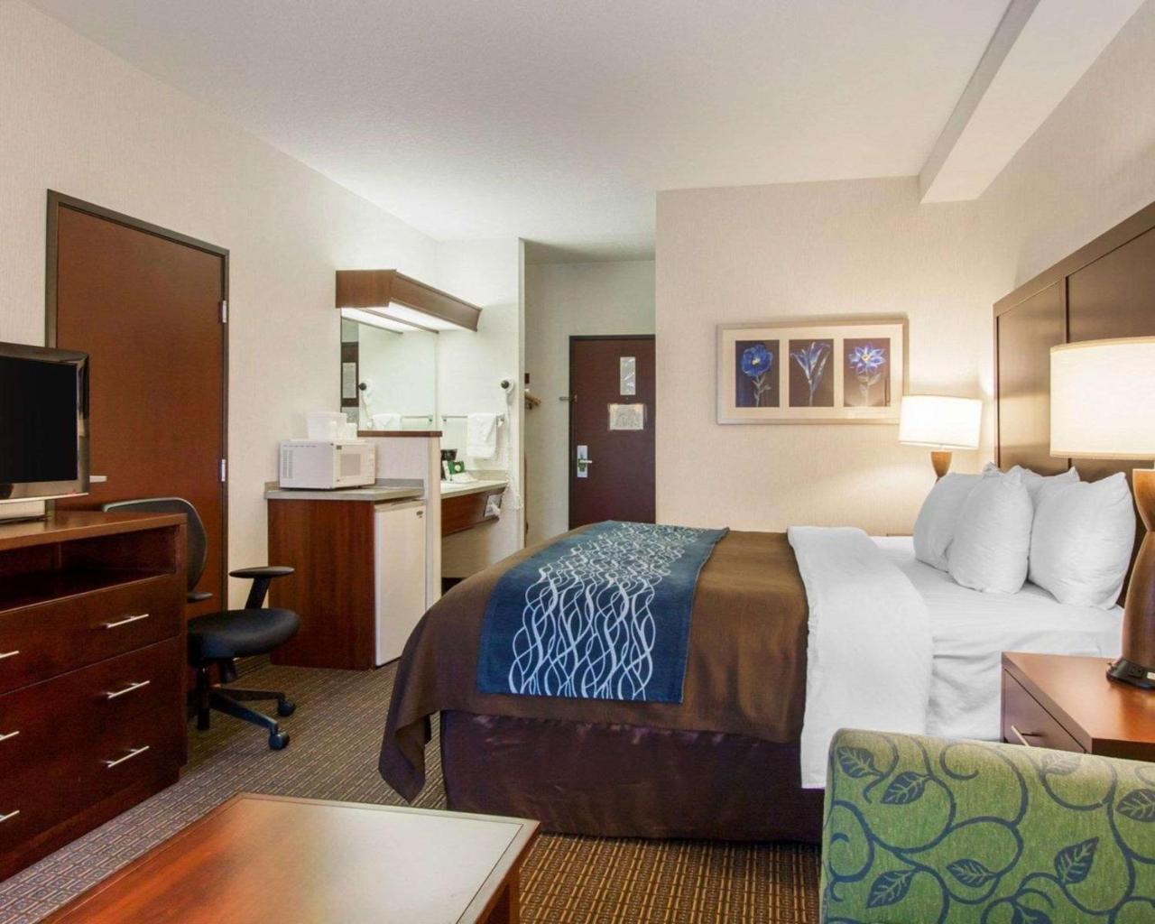 Comfort Inn & Suites-Portland Airport エクステリア 写真