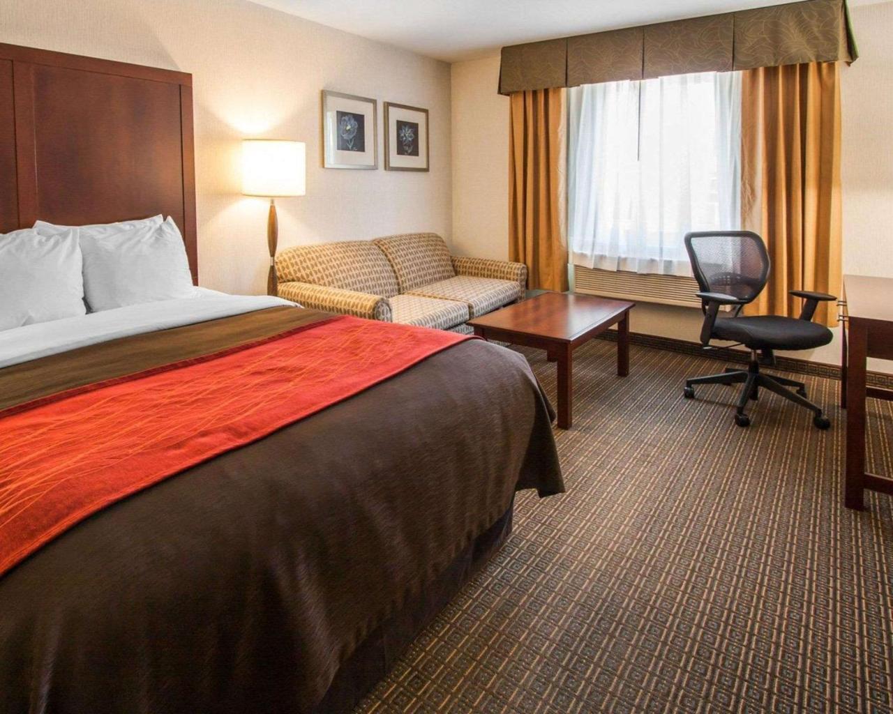 Comfort Inn & Suites-Portland Airport エクステリア 写真