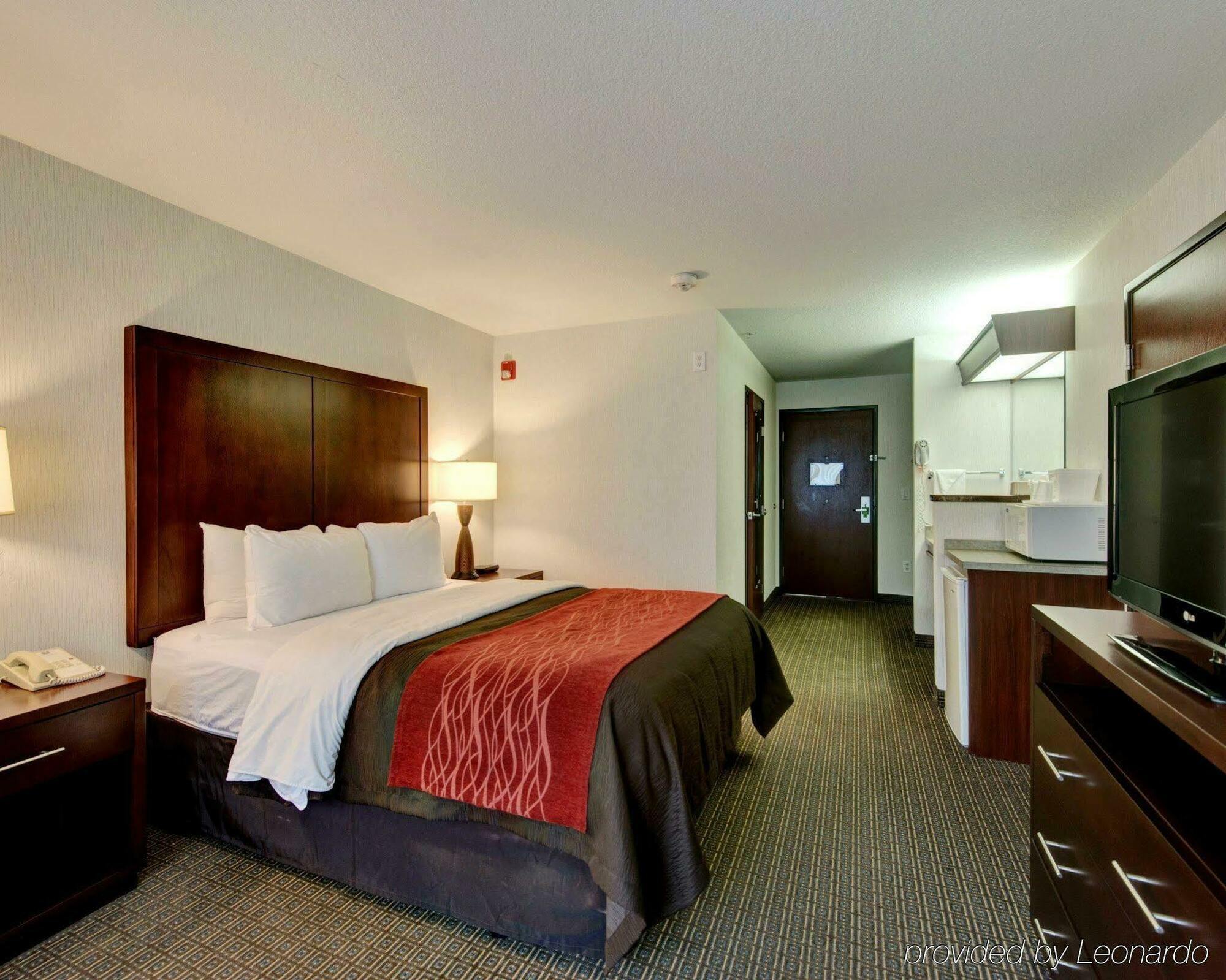 Comfort Inn & Suites-Portland Airport エクステリア 写真